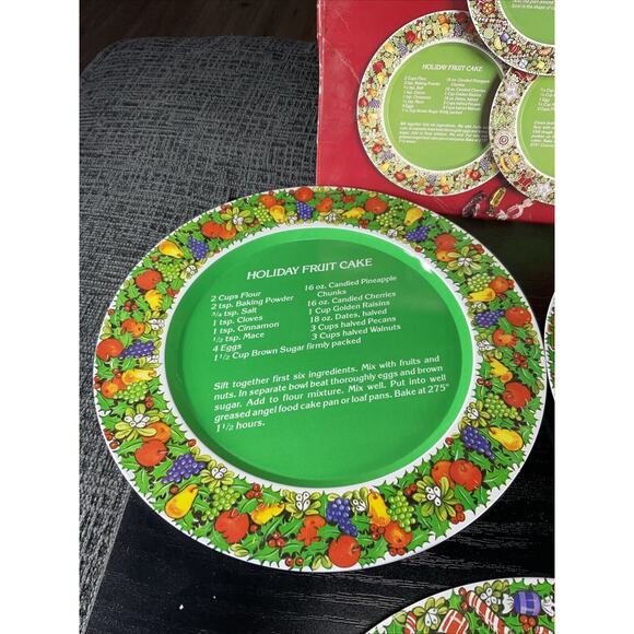 Set of 3 Vintage 1985 House of Lloyd 10" Round Tin Christmas Recipe Serving Tray - Picture 3 of 7